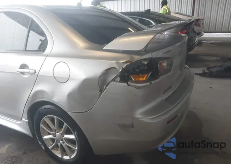 2016 Mitsubishi Lancer Es z USA, uszkodzony, nr VIN JA32U2FU2GU000831